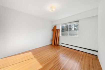 Office / Den Photo of 3 135 W 21st Street, North Vancouver, BC