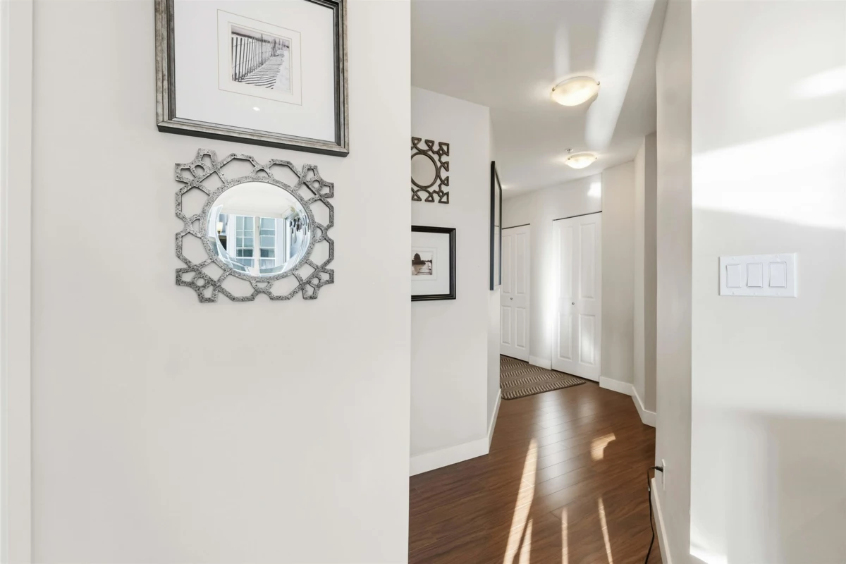 Hallway Photo of 308 12069 Harris Road, Pitt Meadows, BC