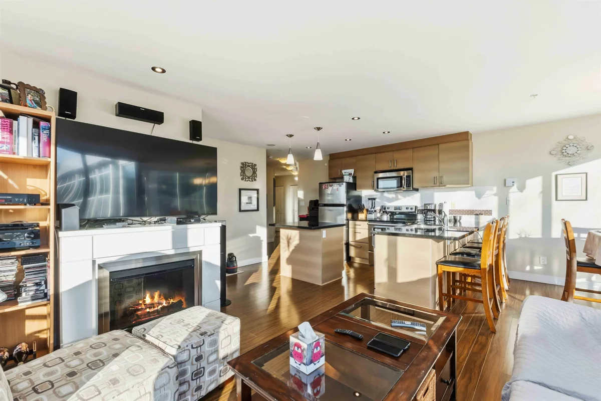 Kitchen Island Photo of 308 12069 Harris Road, Pitt Meadows, BC