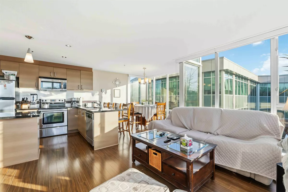 Kitchen Photo of 308 12069 Harris Road, Pitt Meadows, BC