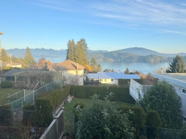 8 694 School Road, Gibsons, BC, Gibsons & Area — 3 bed townhouse for sale