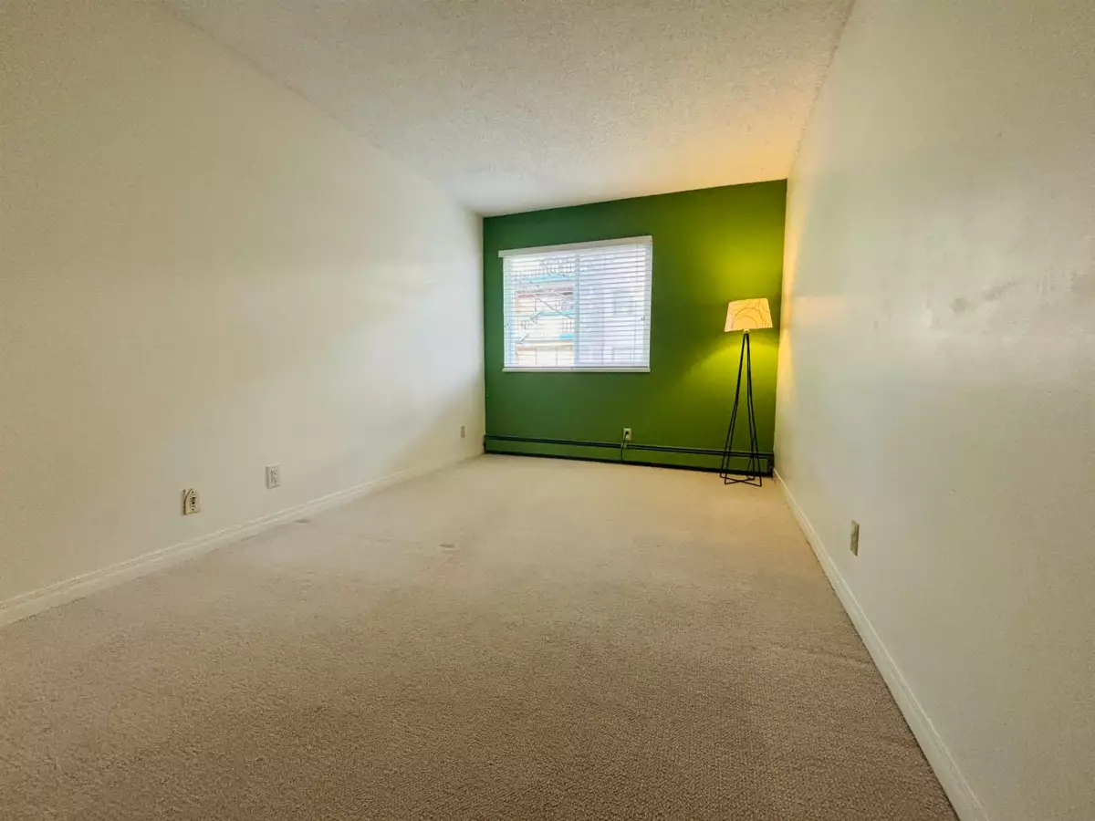 Breakfast Nook Photo of 101 8870 Citation Drive, Richmond, BC