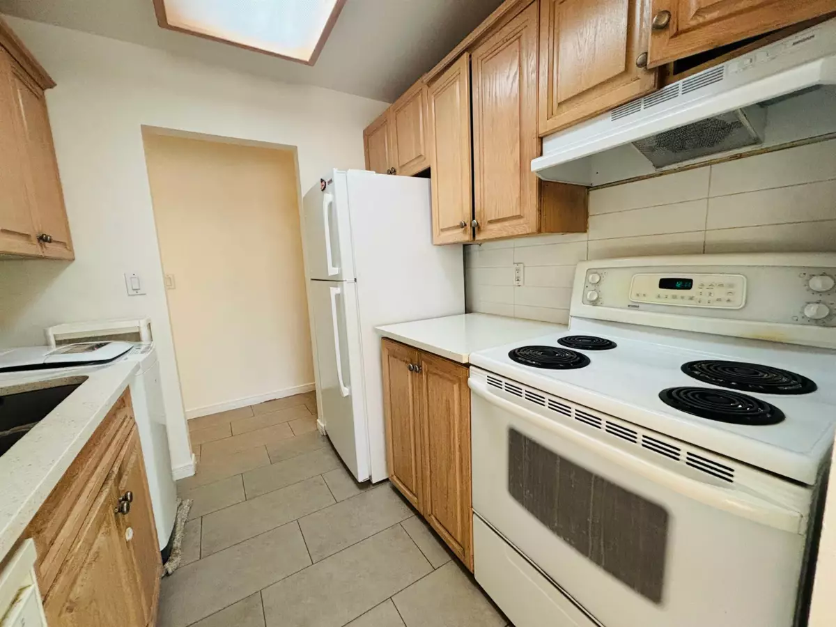 Kitchen Island Photo of 101 8870 Citation Drive, Richmond, BC