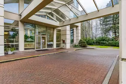 1502 6838 Station Hill Drive, Burnaby, BC, Burnaby — Apartment/Condo for sale