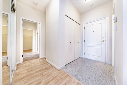 1502 6838 Station Hill Drive, Burnaby, BC, Burnaby — Apartment/Condo for sale