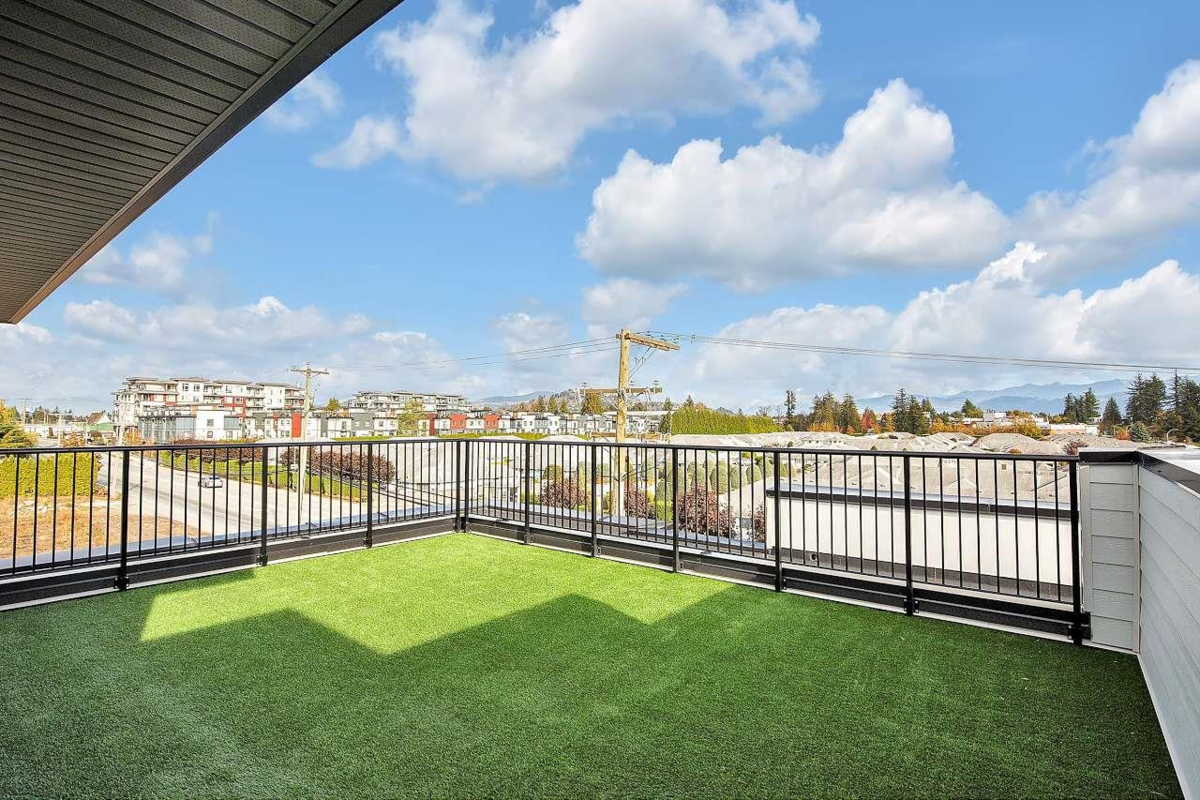Bedroom 3 Photo of 2 1419 Mccallum Road, Abbotsford, BC