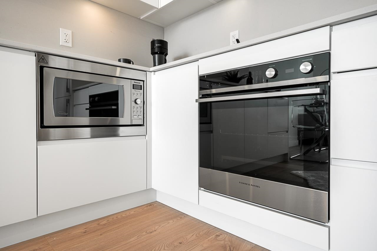 Guest Bathroom Photo of 3110 2181 Madison Avenue, Burnaby, BC