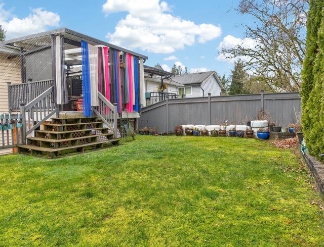 Mudroom Photo of 22905 113 Avenue, Maple Ridge, BC