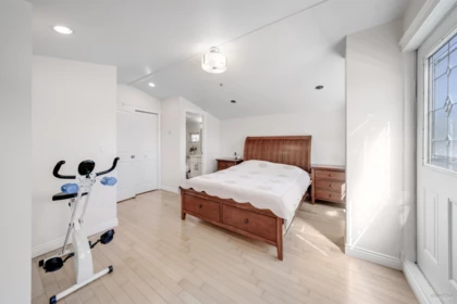 Bedroom 3 Photo of 7531 Oak Street, Vancouver, BC