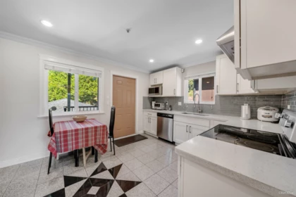 Breakfast Nook Photo of 7531 Oak Street, Vancouver, BC