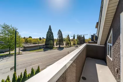 Hot Tub / Spa Photo of 7531 Oak Street, Vancouver, BC