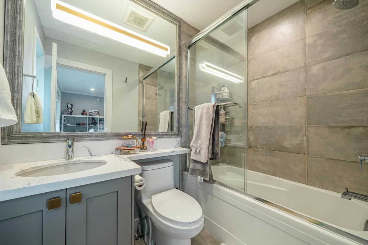 Laundry Room Photo of 7200 Belair Drive, Richmond, BC