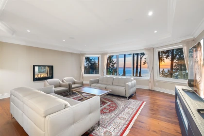 Family Room Photo of 1455 126a Street, Surrey, BC