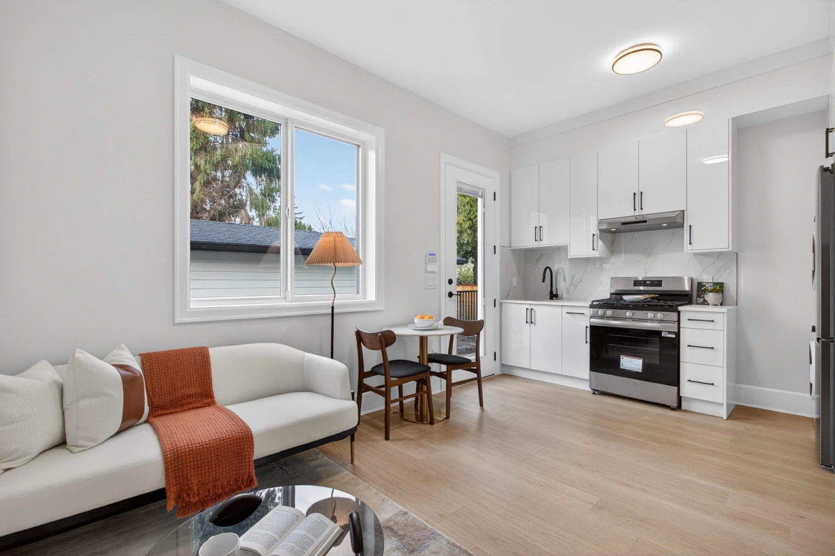 Bedroom 4 Photo of 2 10571 No 1 Road, Richmond, BC