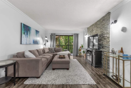 207 8840 No 1 Road, Richmond, BC