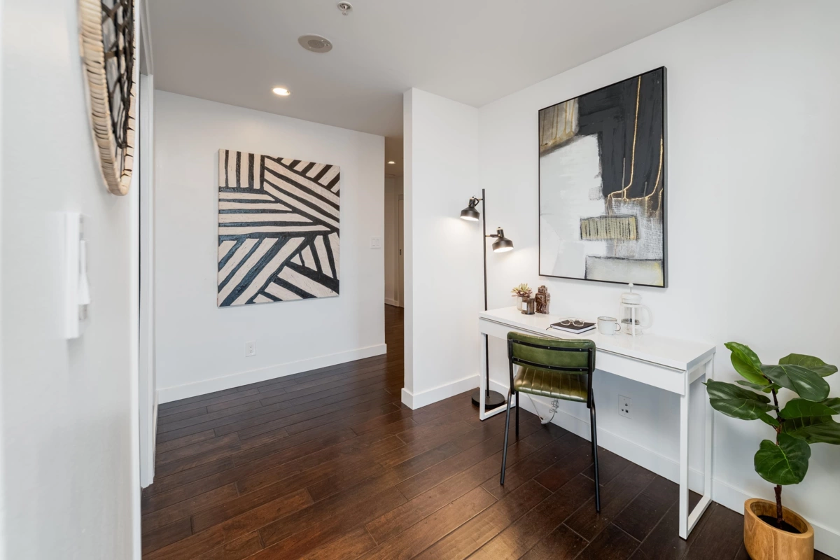 Basement Recreation Room Photo of 1201 108 W Cordova Street, Vancouver, BC