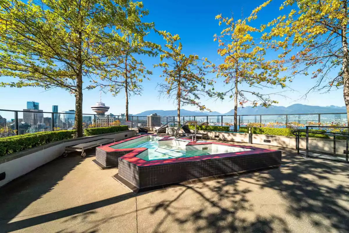 Entry Foyer Photo of 1201 108 W Cordova Street, Vancouver, BC