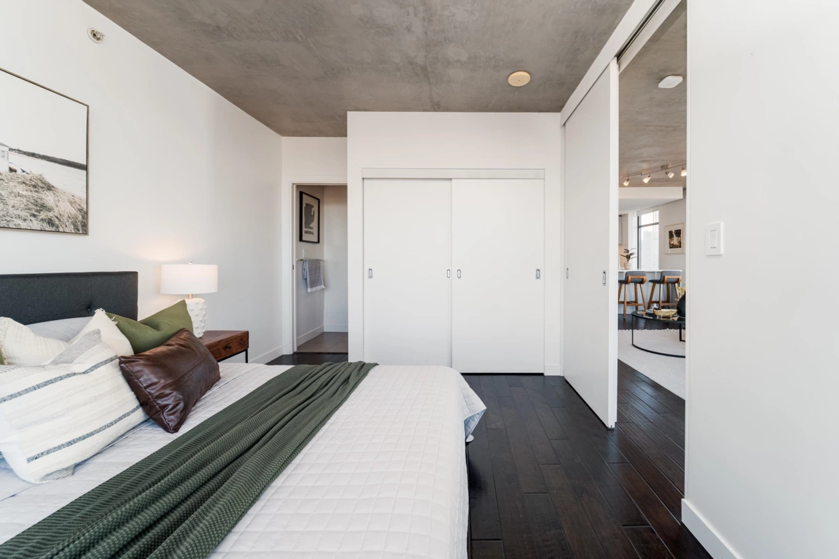 Guest Bathroom Photo of 1201 108 W Cordova Street, Vancouver, BC