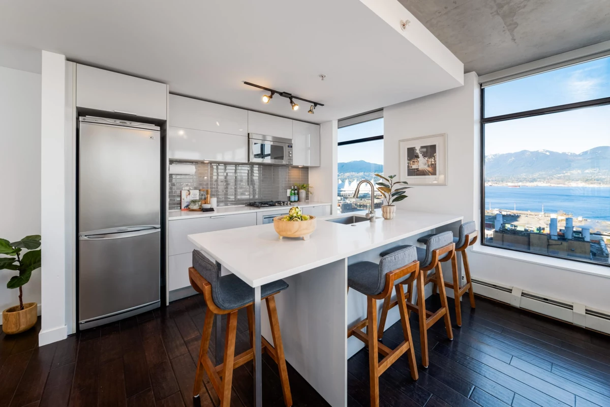 Living Room Photo of 1201 108 W Cordova Street, Vancouver, BC