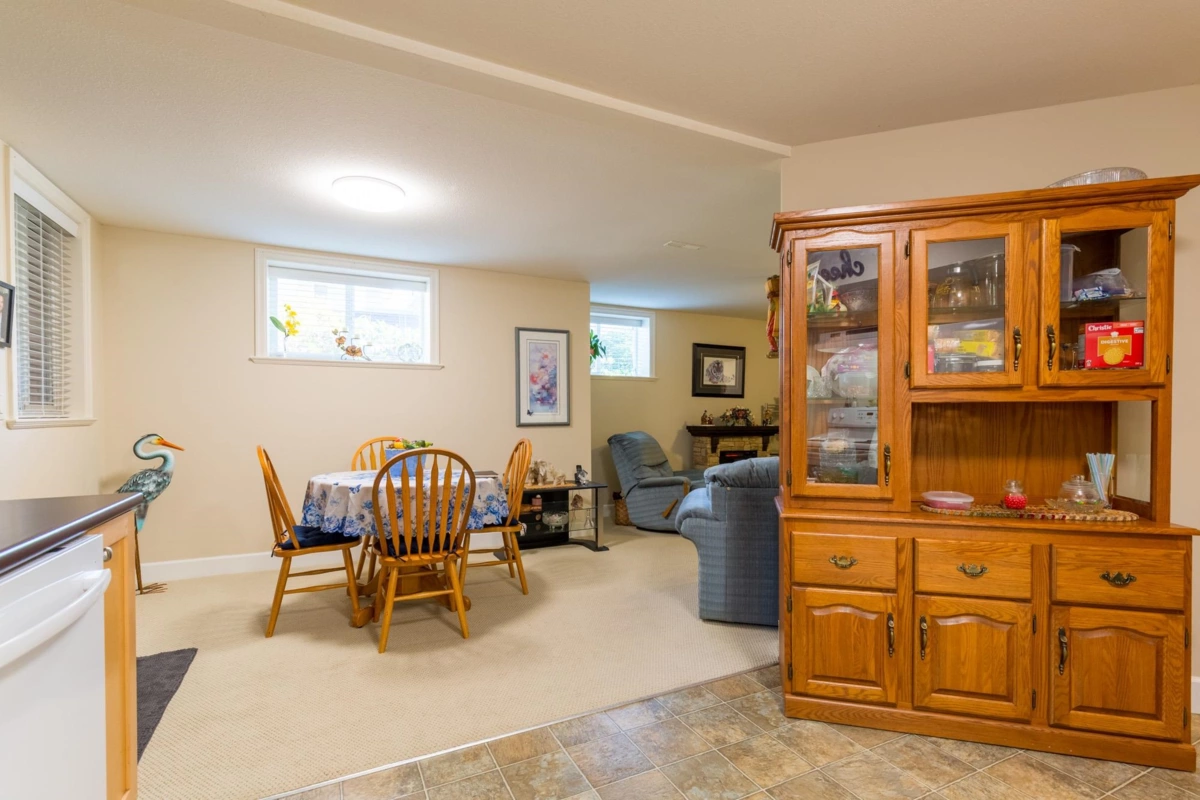 Hot Tub / Spa Photo of 19667 72a Avenue, Langley, BC