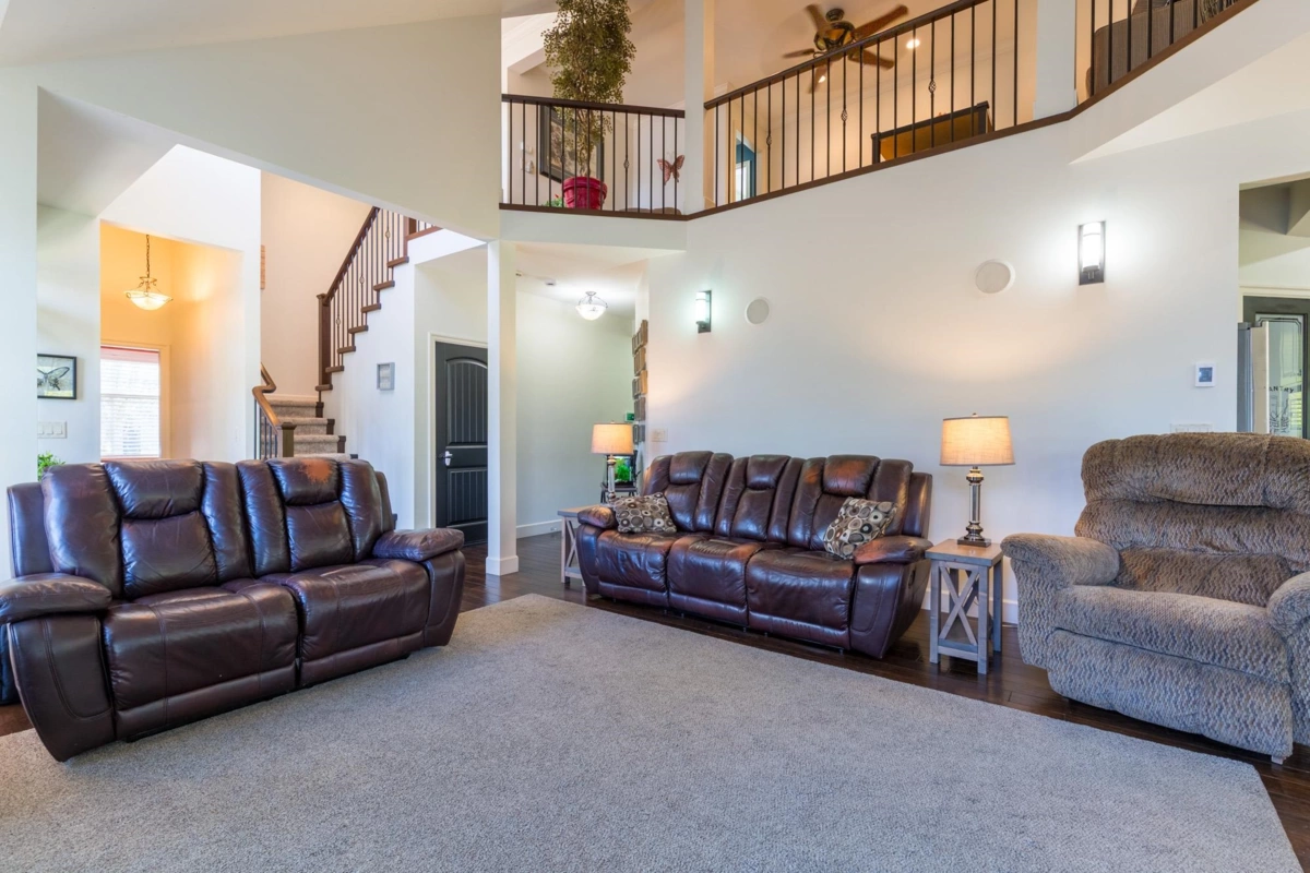 Kitchen Photo of 19667 72a Avenue, Langley, BC