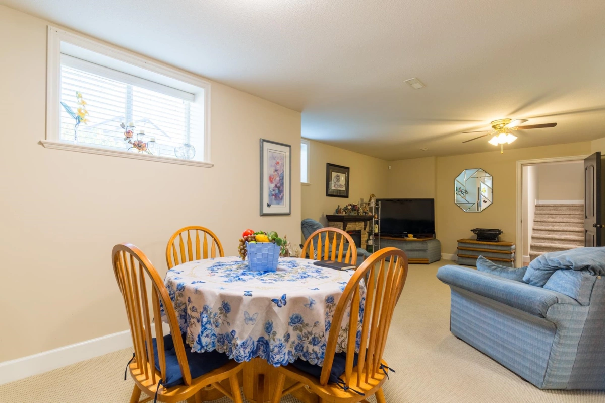 Outdoor Deck Photo of 19667 72a Avenue, Langley, BC