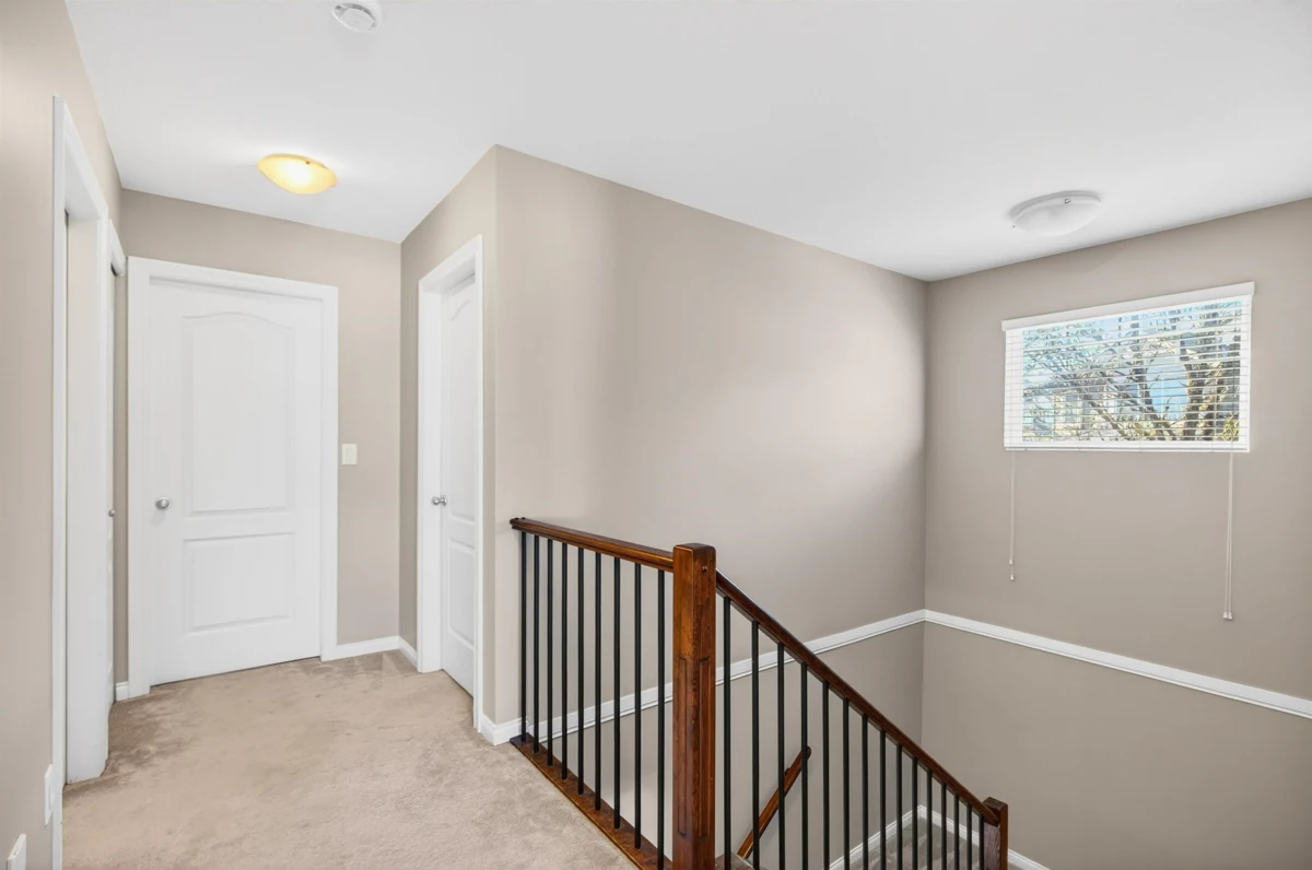 Powder Room Photo of 38 11720 Cottonwood Drive, Maple Ridge, BC