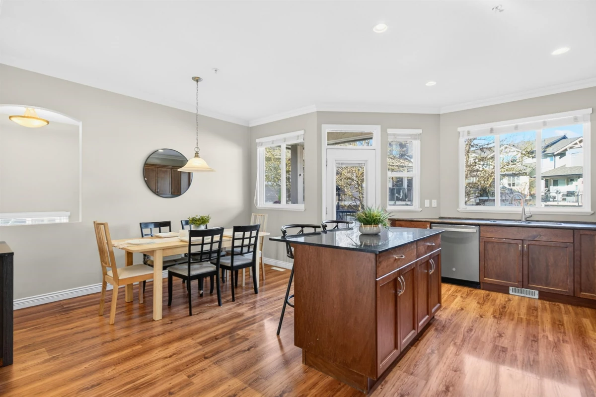 Primary Bathroom Photo of 38 11720 Cottonwood Drive, Maple Ridge, BC