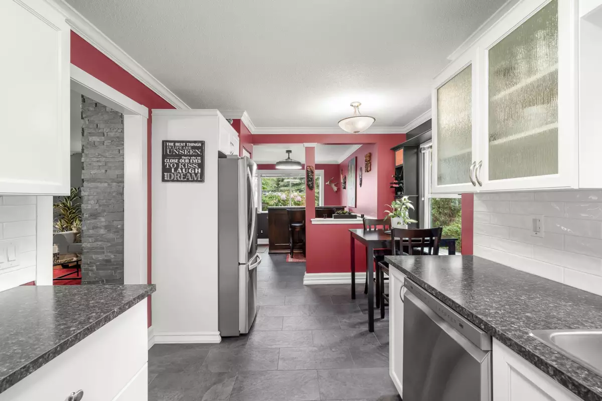 Dining Area Photo of 106 19121 Ford Road, Pitt Meadows, BC