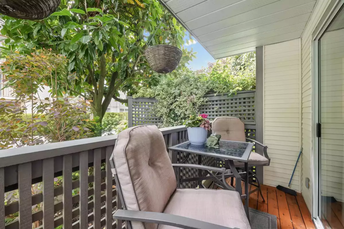 Powder Room Photo of 106 19121 Ford Road, Pitt Meadows, BC