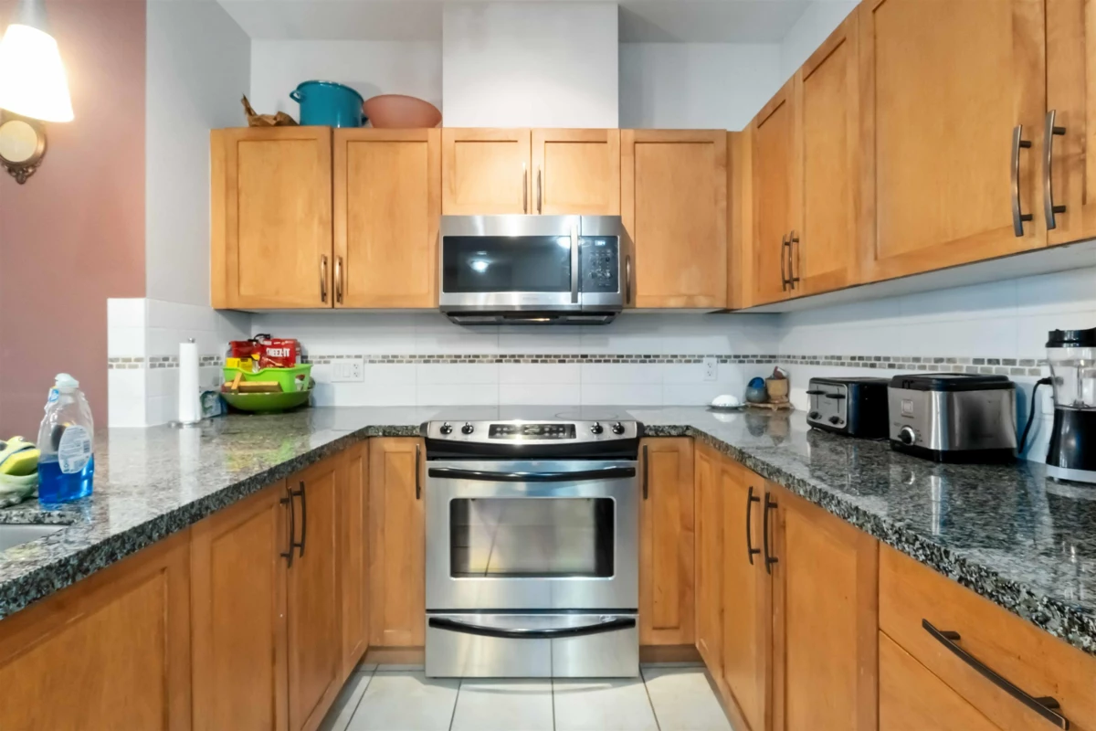 Breakfast Nook Photo of 324 12350 Harris Road, Pitt Meadows, BC