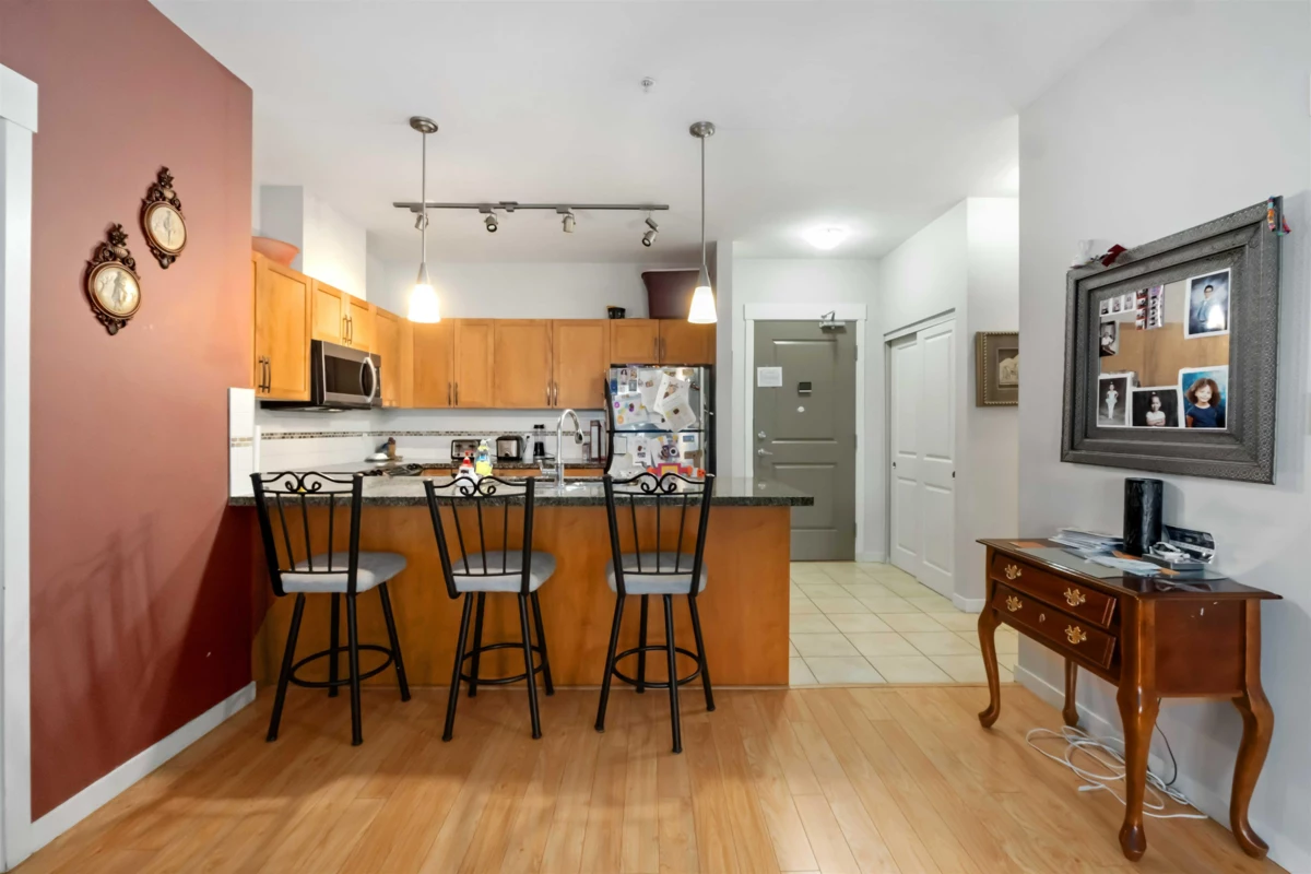 Dining Area Photo of 324 12350 Harris Road, Pitt Meadows, BC
