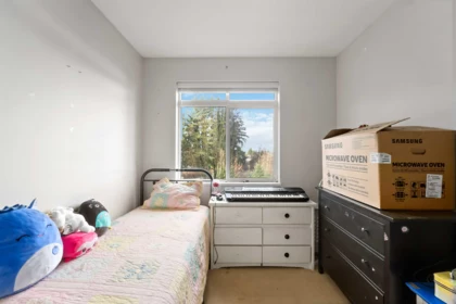 Guest Bathroom Photo of 324 12350 Harris Road, Pitt Meadows, BC