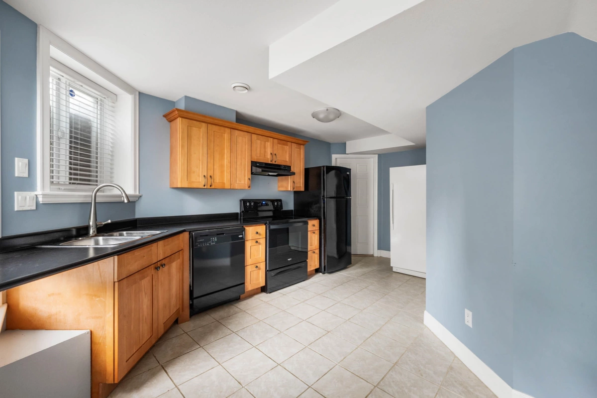 Garden / Landscaping Photo of 3456 147a Street, Surrey, BC