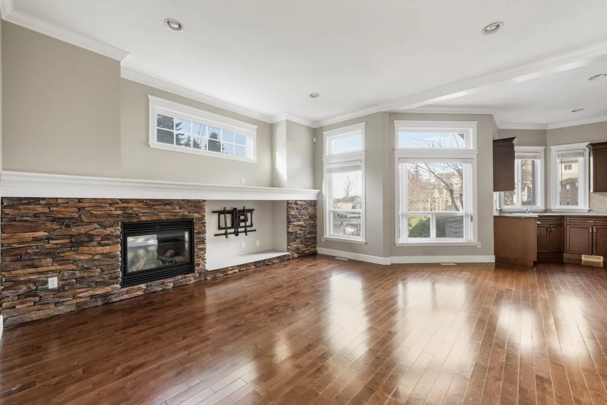 Kitchen Island Photo of 3456 147a Street, Surrey, BC