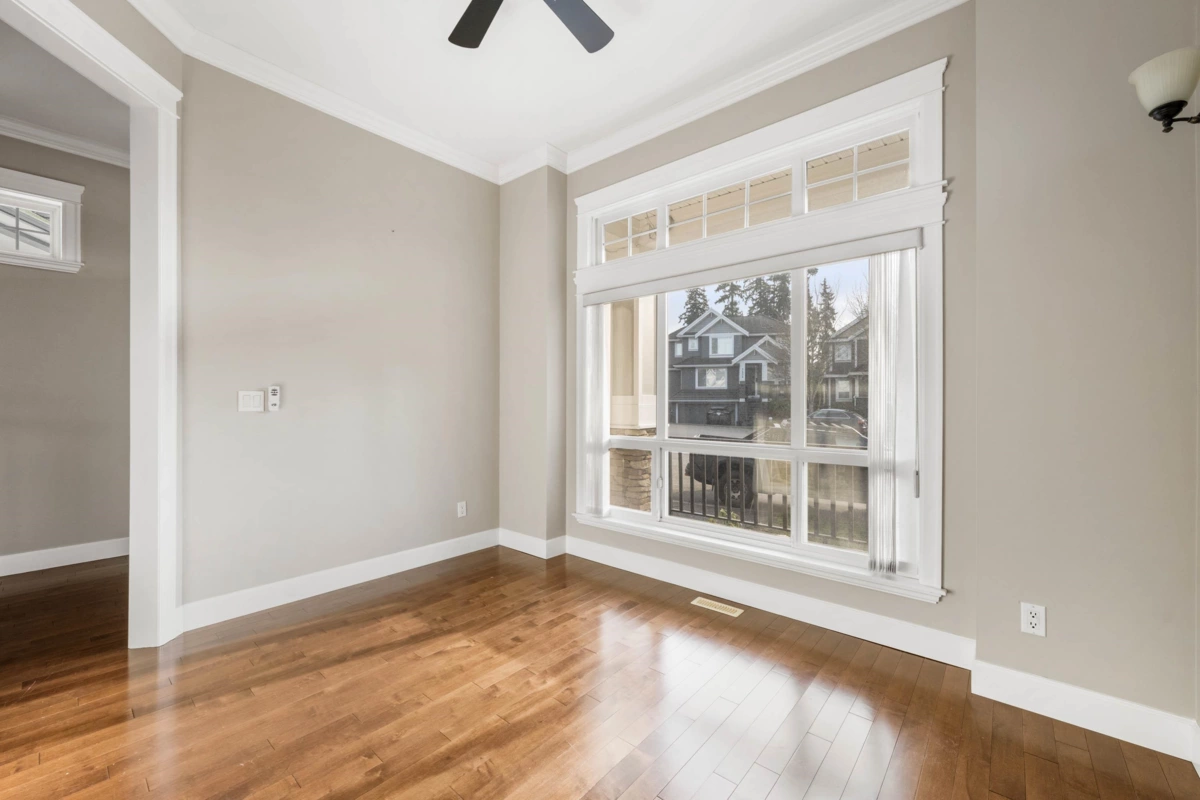 Kitchen Photo of 3456 147a Street, Surrey, BC