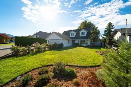 6527 Swanson Street, Chilliwack, BC, Sardis South — 4 bed single family residence for sale