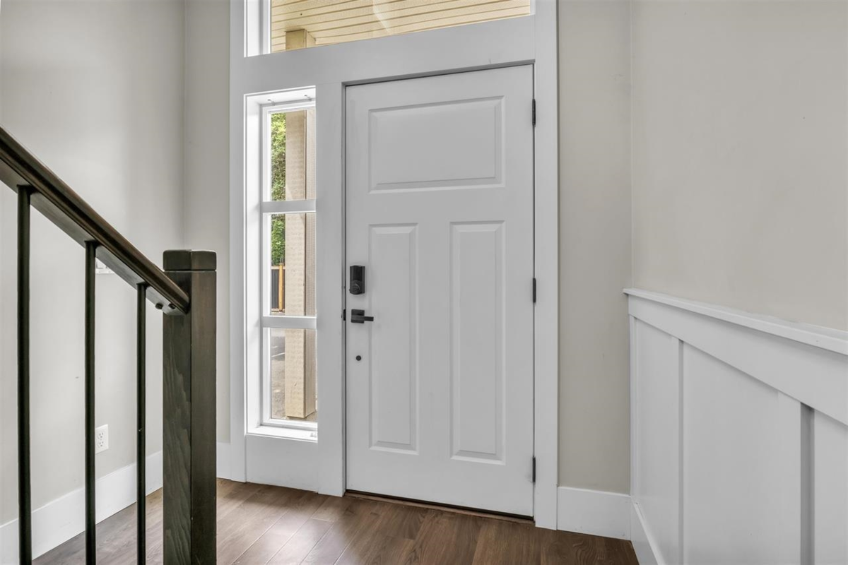 Living Room Photo of 13 9270 Broadway Street, Chilliwack, BC