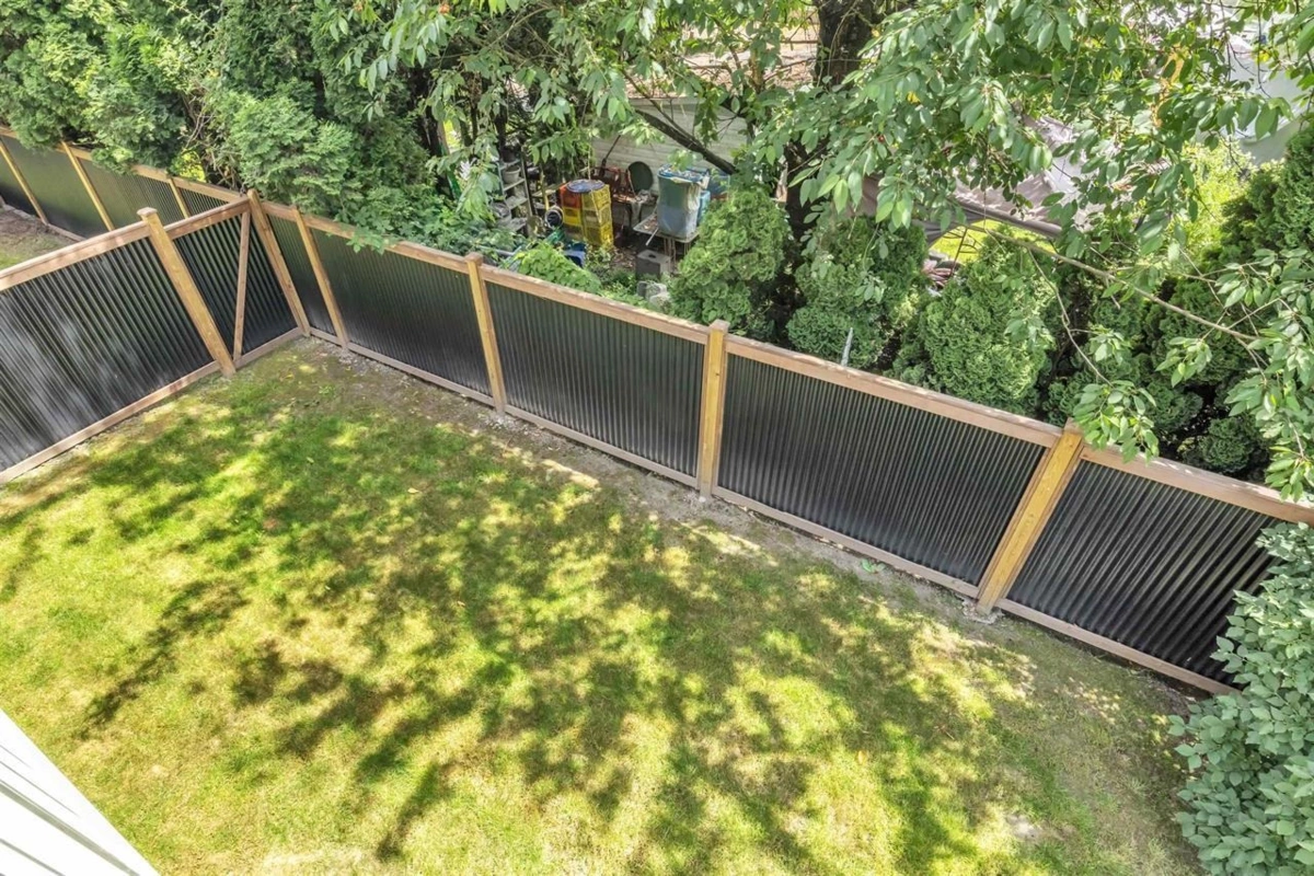 Swimming Pool Photo of 13 9270 Broadway Street, Chilliwack, BC