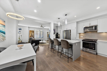 Breakfast Nook Photo of 32579 Ross Drive, Mission, BC