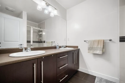 Mudroom Photo of 29 18199 70 Avenue, Surrey, BC