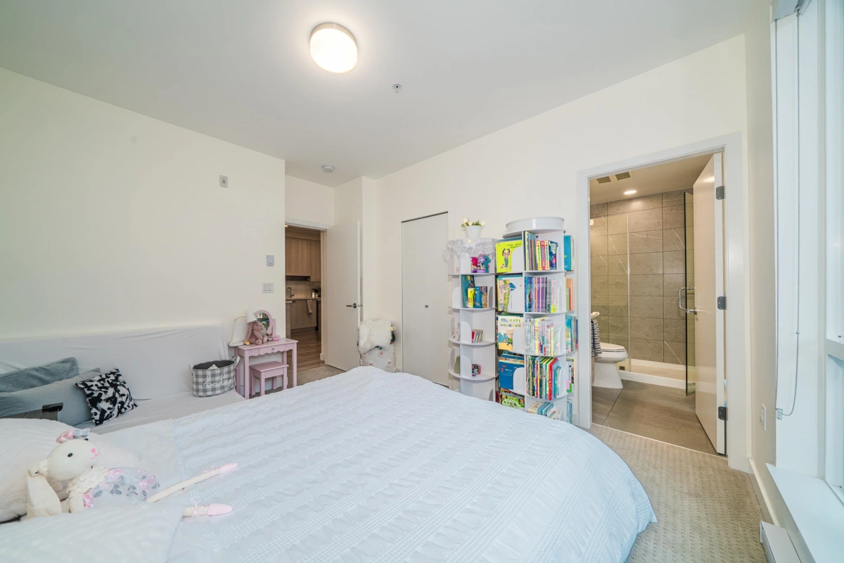 Bedroom 3 Photo of 404 7169 14th Avenue, Burnaby, BC