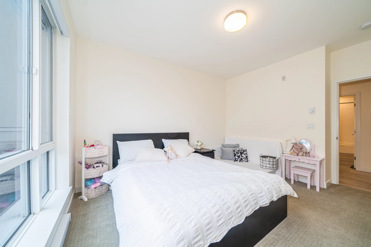 Bedroom 4 Photo of 404 7169 14th Avenue, Burnaby, BC