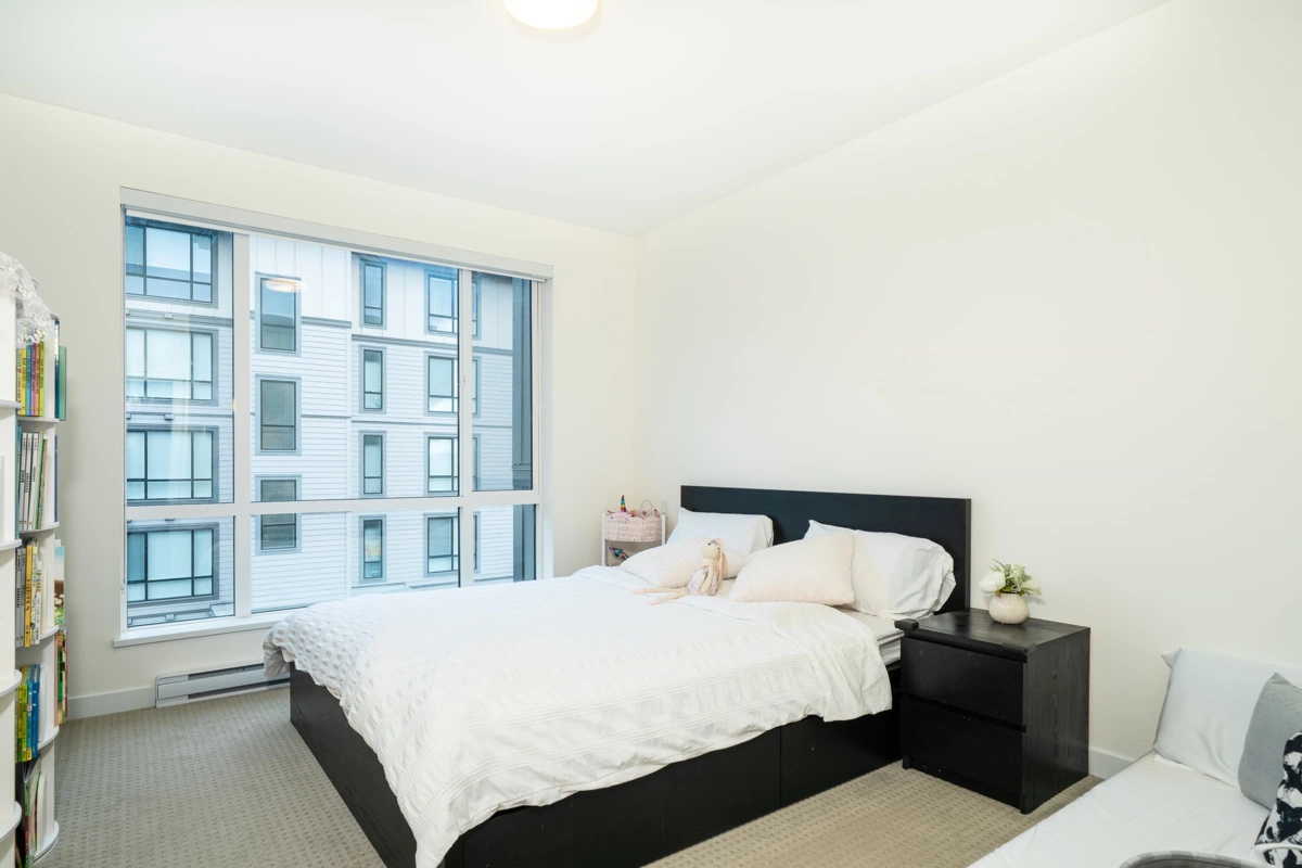 Guest Bathroom Photo of 404 7169 14th Avenue, Burnaby, BC