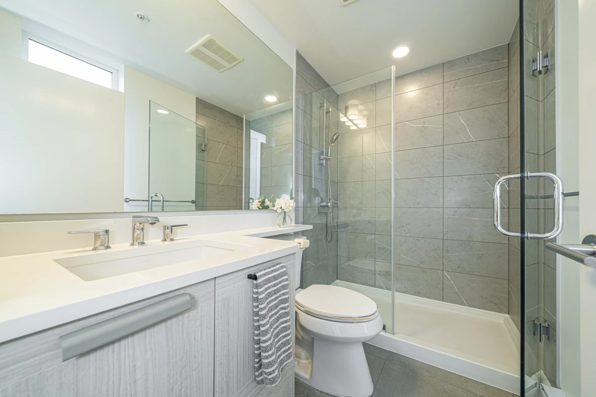 Powder Room Photo of 404 7169 14th Avenue, Burnaby, BC