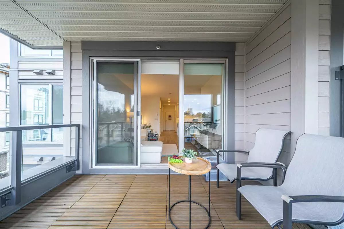 Staircase Photo of 404 7169 14th Avenue, Burnaby, BC