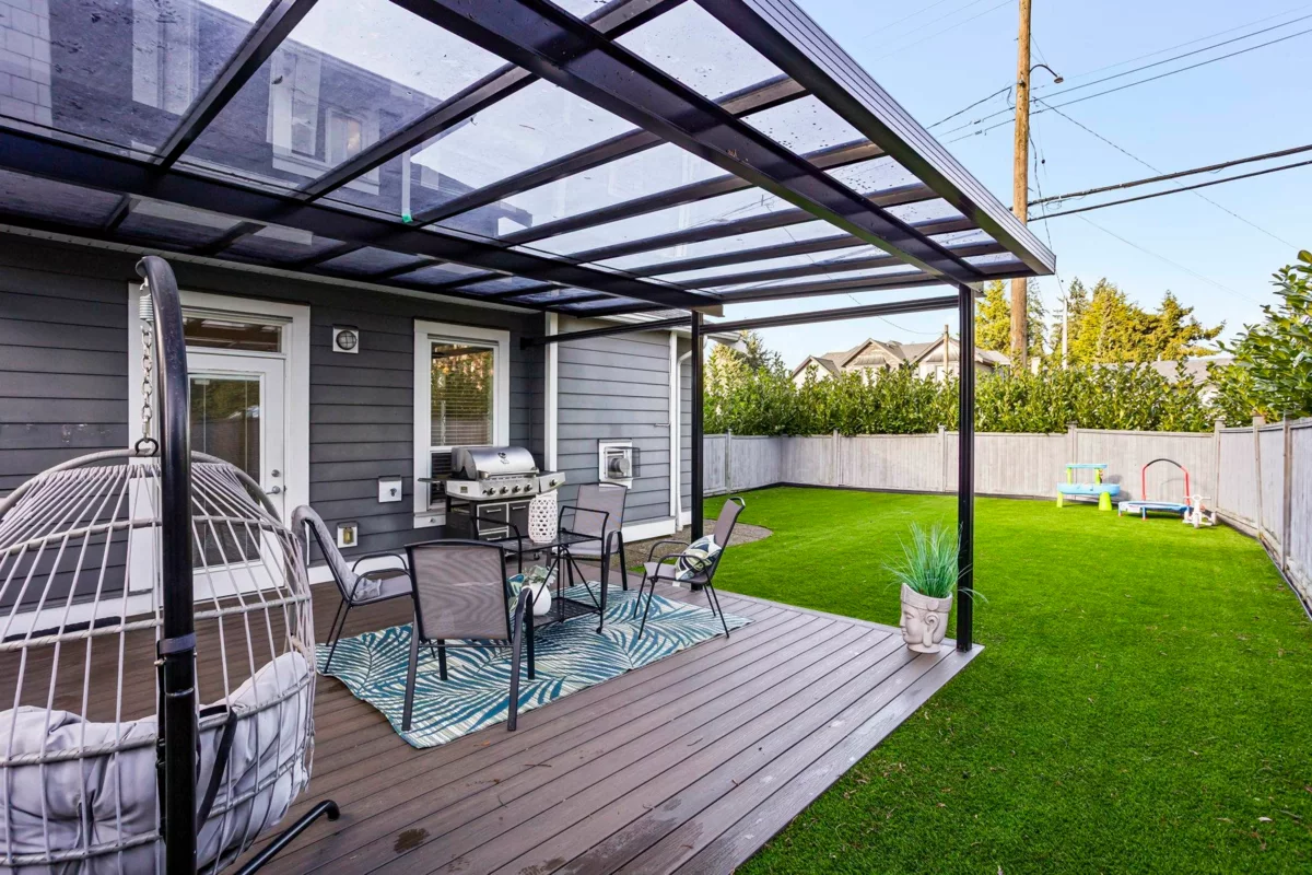 Front Yard Photo of 11790 80 Avenue, Delta, BC