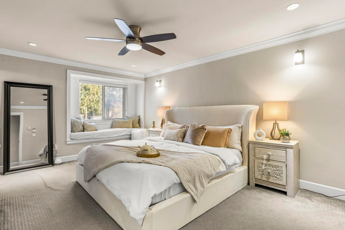 Laundry Room Photo of 11790 80 Avenue, Delta, BC