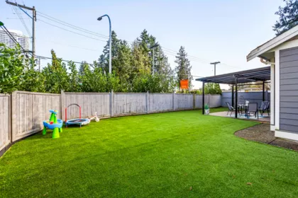 Hot Tub / Spa Photo of 11790 80 Avenue, Delta, BC