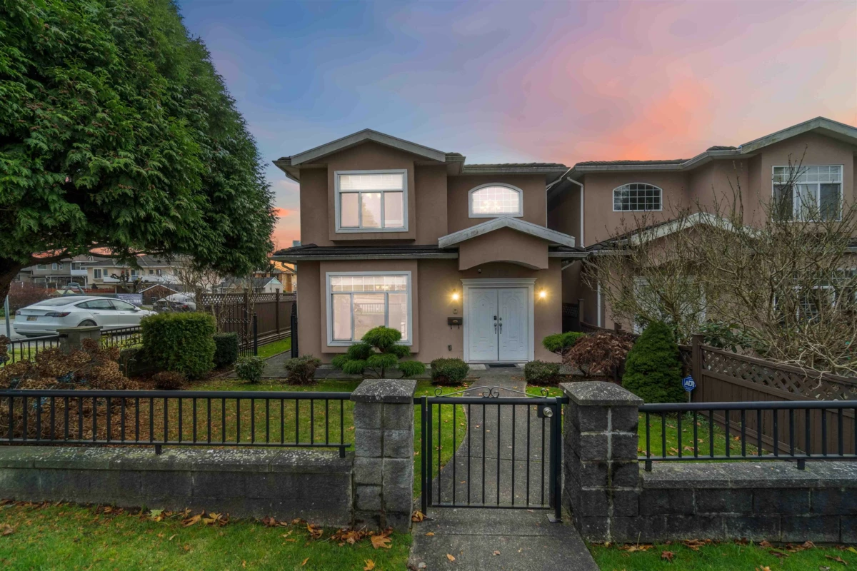 Exterior Front Photo of 4292 Parker Street, Burnaby, BC